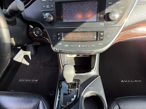 Used 2014 Toyota Avalon XLE Premium image 23