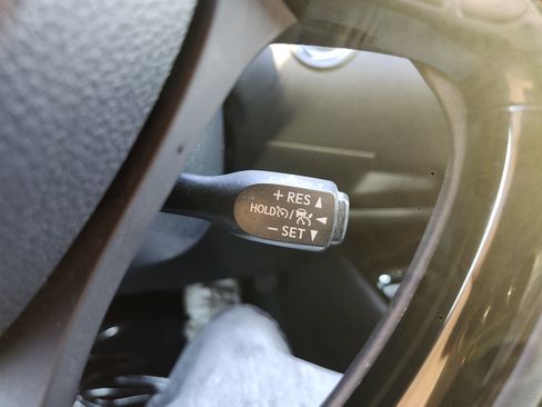 Used 2021 Toyota C-HR Nightshade image 31