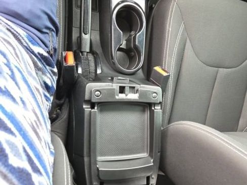 Used 2018 Jeep Wrangler Unlimited Sahara w/ Dual Top Group image 57