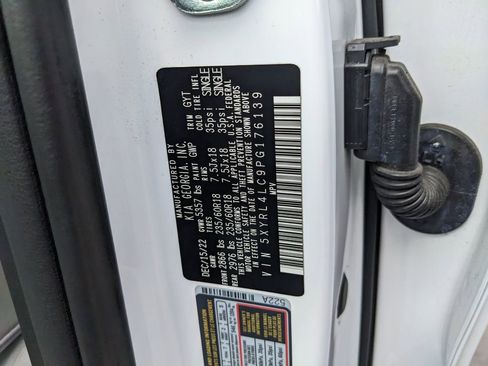 Certified 2023 Kia Sorento S w/ Panoramic Sunroof Package FWD image 37