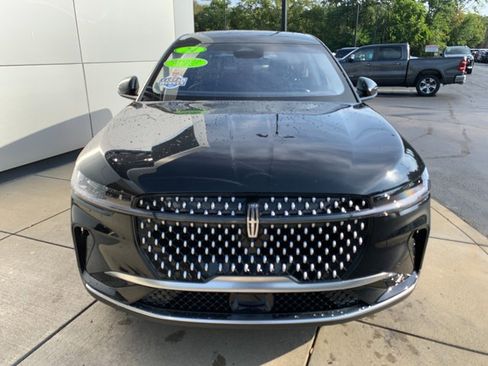 Used 2024 Lincoln Nautilus Premier w/ Equipment Group 102A AWD/4WD image 10