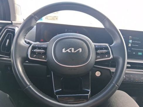 Used 2024 Kia Sorento S image 20
