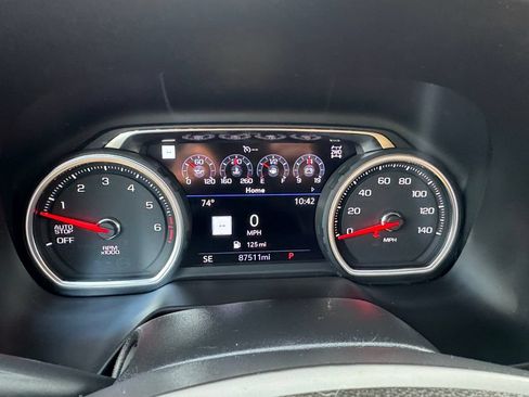 Used 2021 Chevrolet Tahoe Premier w/ Premium Package AWD/4WD image 14