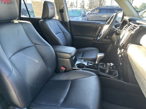 Used 2021 Toyota 4Runner TRD Off-Road Premium image 13