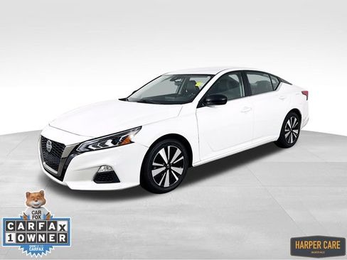 Used 2022 Nissan Altima 2.5 SR FWD image 1