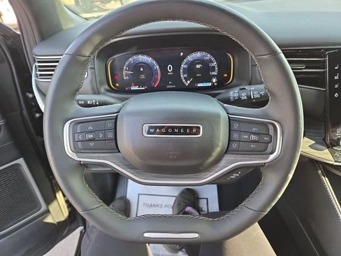 Used 2024 Jeep Wagoneer Series II w/ Flexible Seating Group AWD/4WD image 17