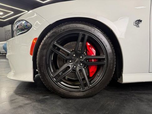 Used 2017 Dodge Charger SRT Hellcat RWD image 21