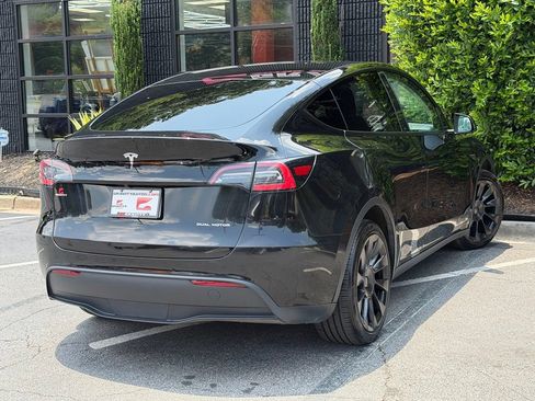 Used 2021 Tesla Model Y Long Range AWD/4WD image 12