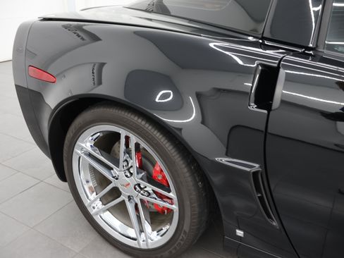 Used 2008 Chevrolet Corvette Z06 w/ Preferred Equipment Group RWD image 23