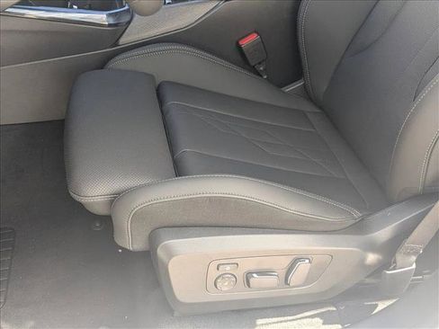 Used 2026 BMW X3 xDrive30 w/ M Sport Package AWD/4WD image 4