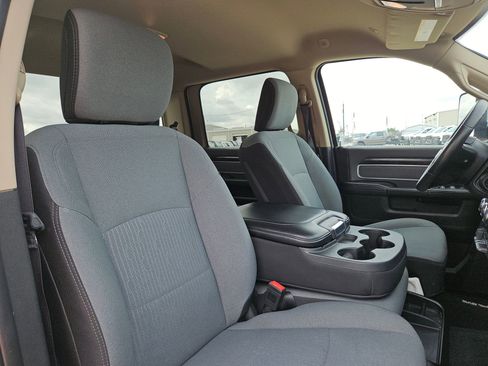 Used 2019 RAM 2500 Big Horn AWD/4WD image 29
