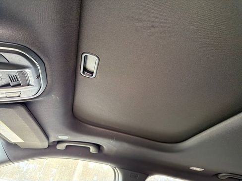 Certified 2025 Jeep Grand Cherokee L Laredo image 21