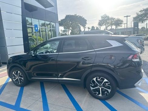 Used 2023 Kia Sportage EX AWD/4WD image 5