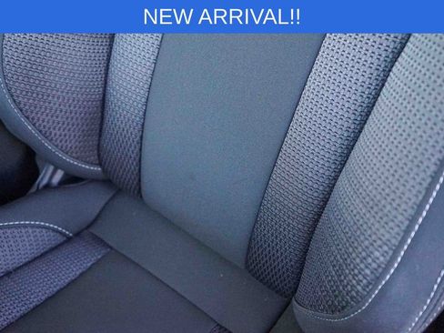 Certified 2025 Subaru Outback 2.5i image 30