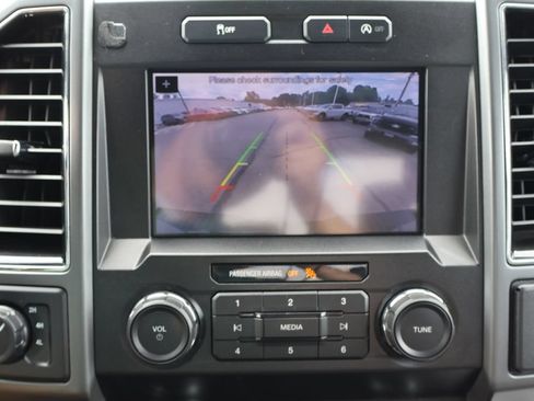 Used 2019 Ford F150 XLT AWD/4WD image 12
