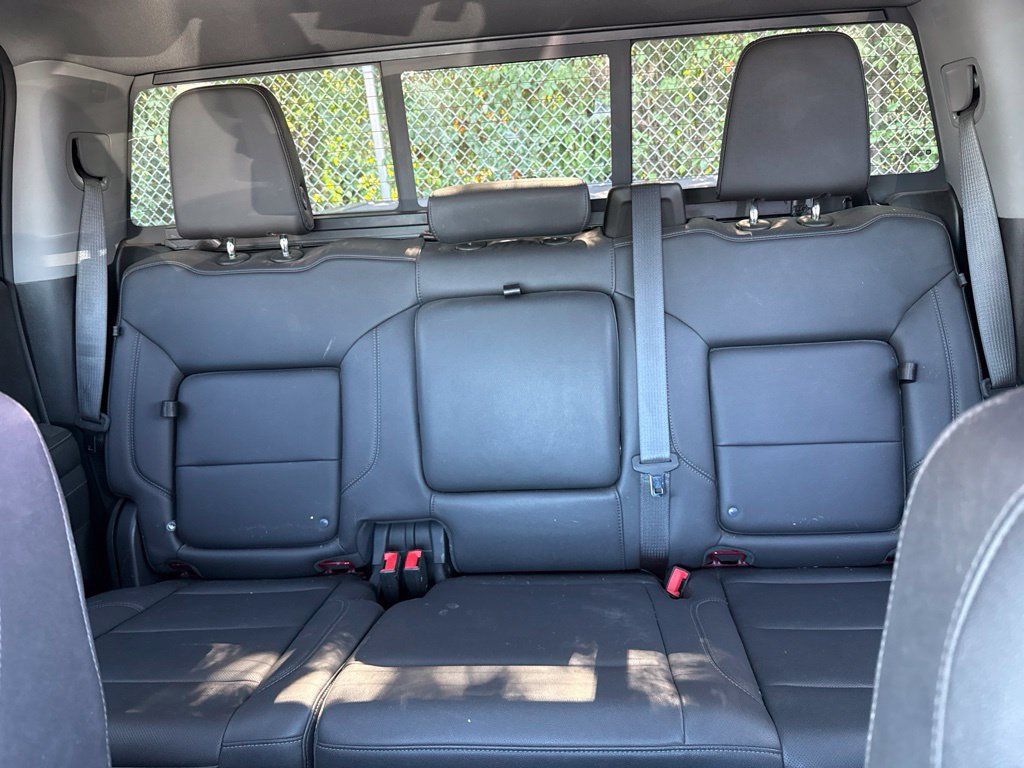 Used 2023 GMC Sierra 1500 SLT w/ SLT Premium Plus Package AWD/4WD image 14