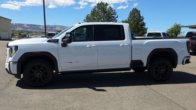 New 2026 GMC Sierra 2500 AT4 w/ AT4 Premium Plus Package AWD/4WD image 6