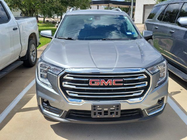 Used 2023 GMC Terrain SLT FWD image 2