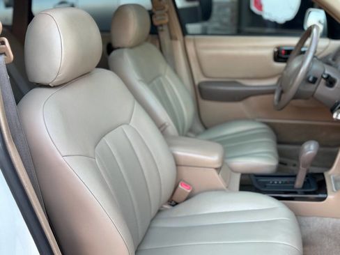 Used 1996 Toyota Avalon XLS image 59