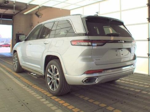 Used 2023 Jeep Grand Cherokee Overland w/ Adv Protech Group III AWD/4WD image 7