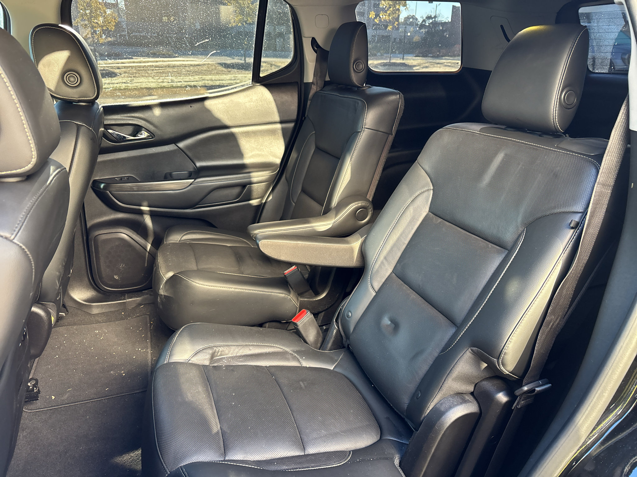 Used 2018 GMC Acadia SLT FWD image 12