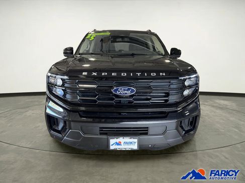 Used 2025 Ford Expedition Active AWD/4WD image 6