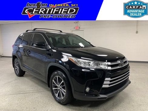 Used 2017 Toyota Highlander XLE AWD/4WD image 1