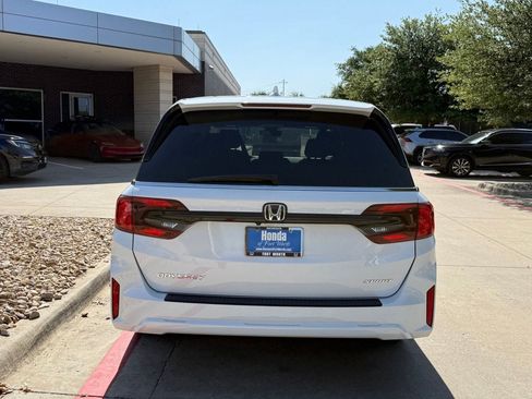 Used 2025 Honda Odyssey Sport-L image 5