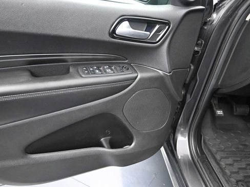 Used 2021 Dodge Durango SXT AWD/4WD image 11