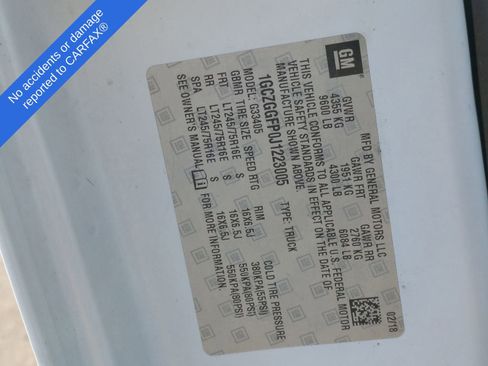 Used 2018 Chevrolet Express 3500 w/ Driver Convenience Package image 32