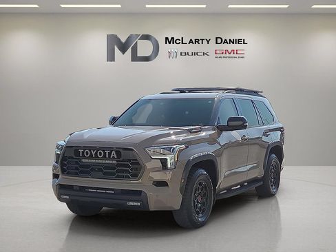 Used 2025 Toyota Sequoia TRD Pro AWD/4WD image 3