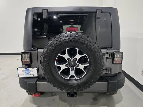 Used 2016 Jeep Wrangler Unlimited Sahara w/ Dual Top Group image 20