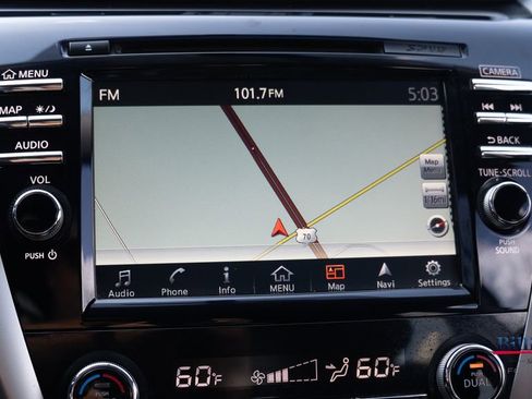 Used 2018 Nissan Murano SV w/ Premium Package image 14