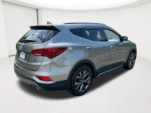 Used 2018 Hyundai Santa Fe Sport 2.0T AWD/4WD image 5