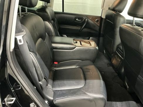 Used 2017 INFINITI QX80 4WD w/ Driver Assistance Package image 19