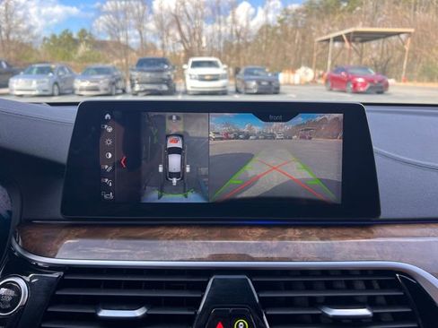 Used 2018 BMW 640i Gran Turismo xDrive w/ M Sport Package image 23