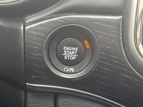 Used 2018 Jeep Grand Cherokee High Altitude image 25