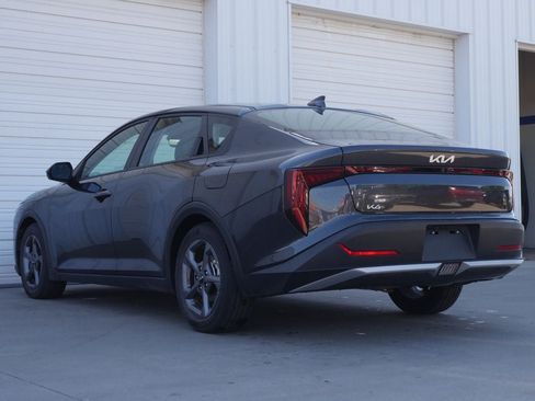 Used 2025 Kia K4 FWD image 7