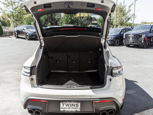 Used 2023 Porsche Macan GTS w/ Premium Package Plus image 36