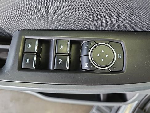 Used 2023 Ford F150 XLT image 25