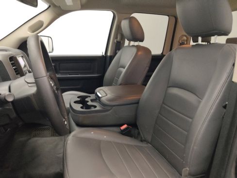 Used 2018 RAM 1500 Tradesman RWD image 17