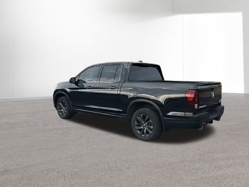 Used 2023 Honda Ridgeline Sport image 6
