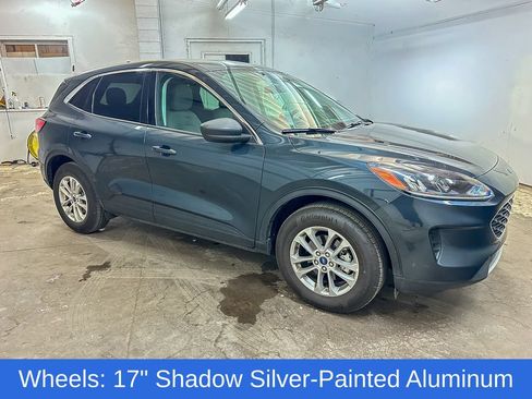 Used 2022 Ford Escape SE w/ Convenience Package AWD/4WD image 2