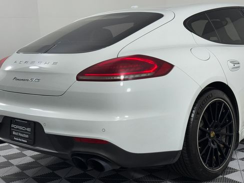 Used 2016 Porsche Panamera GTS image 13