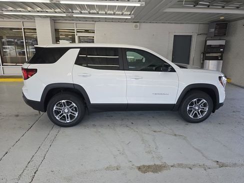 New 2026 GMC Terrain Elevation w/ LPO, Floor Liner Package image 6