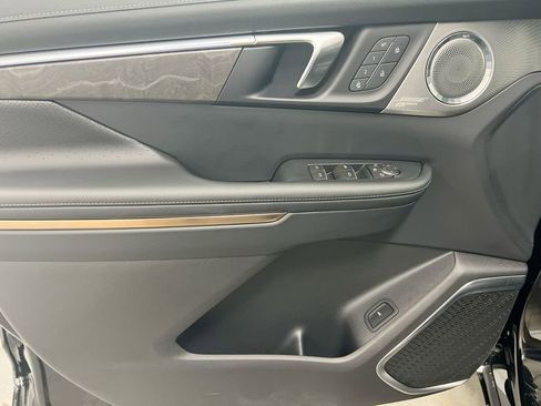 New 2026 Buick Enclave Avenir w/ Super Cruise Package image 22