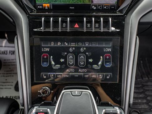 Used 2024 Lamborghini Urus S AWD/4WD image 30