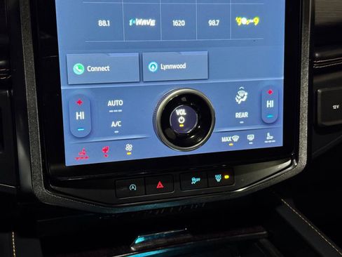 Used 2022 Ford Expedition Max Platinum image 13