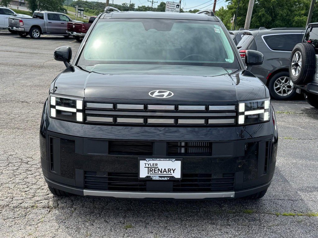 Used 2025 Hyundai Santa Fe SEL FWD image 9