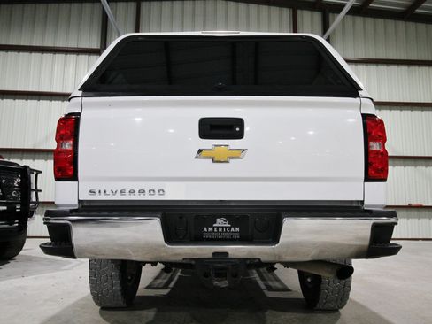 Used 2018 Chevrolet Silverado 2500 W/T w/ Snow Plow Prep Package AWD/4WD image 9